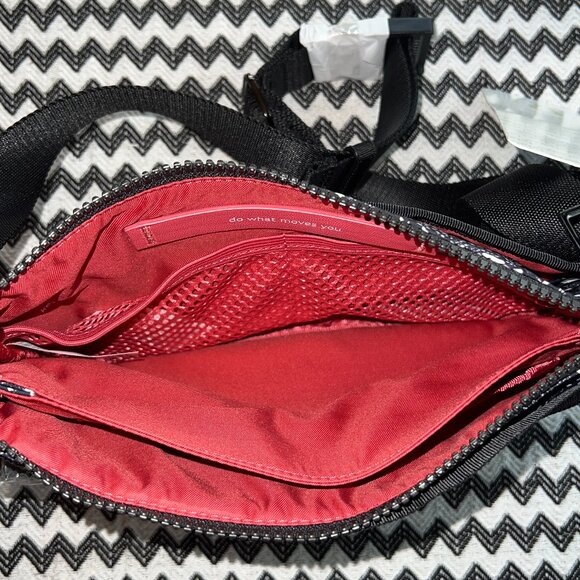 lululemon free spirit bag NWT 2016 lululemon Free Spirit Bag Pretty Lace White Black Crossbody or  Belt Bag